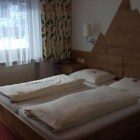 Jagdhof Pure Mountain Szálloda 4*