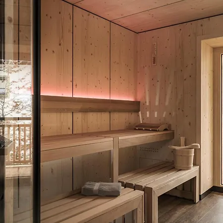 Jagdhof Pure Mountain Tux