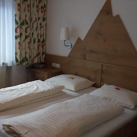 Otel Jagdhof Pure Mountain Tux