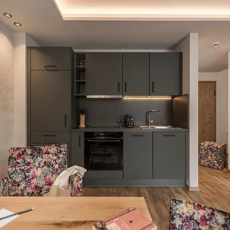 Jagdhof Pure Mountain Otel Tux